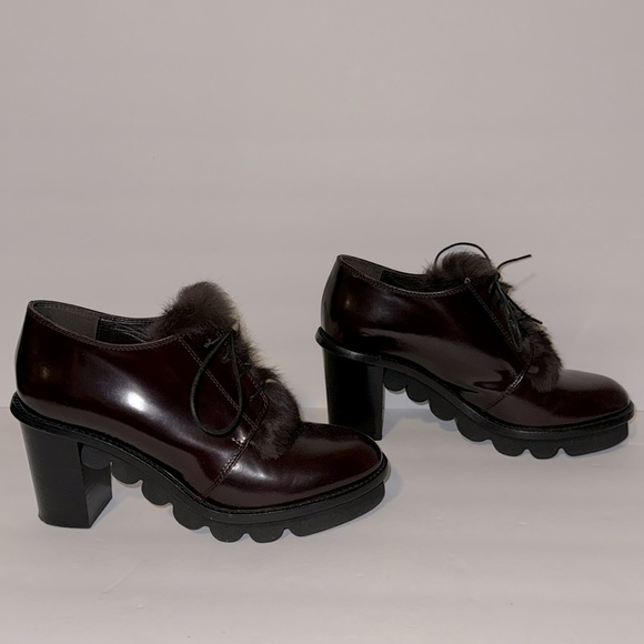 AGL Dark Burgundy Tie Heels with Fur Tongue - Picture 3 of 6